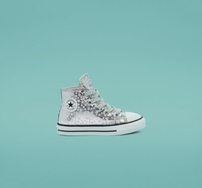 She's A Star Chuck Taylor All Star | Shop Converse Kids SHOES