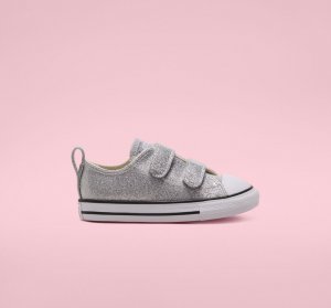 Coated Glitter Easy-On Chuck Taylor All Star | Shop Converse Kids SHOES